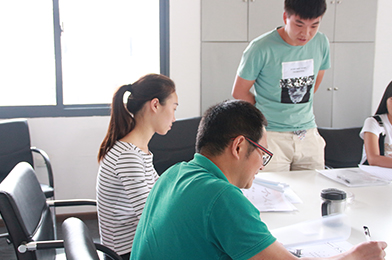学建筑去重庆市建达职业培训学校好不好
